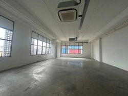 Hh @ Kallang (D13), Factory #576591471